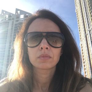 Meet your Posher, Aline